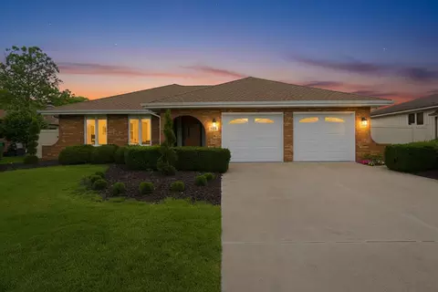 7618 W 157th St, Orland Park, IL 60462