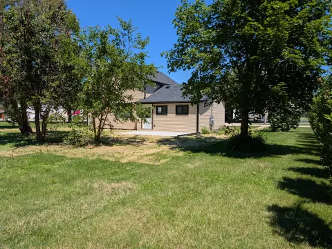 Exterior - 206 E Jefferson St, Gardner, IL 60424 photo 7 of 8