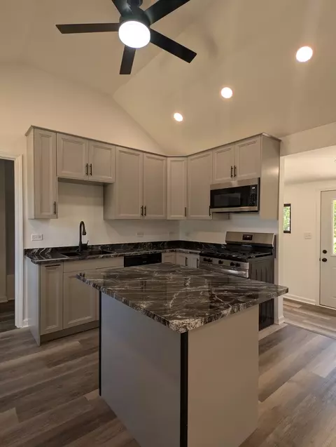 Kitchen - 206 E Jefferson St, Gardner, IL 60424 photo 1 of 4