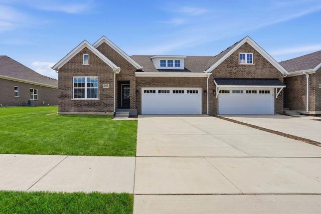 16580 Kayla Dr, Lemont, IL 60439