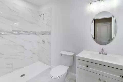 Bath - 73 Locust Rd, Winnetka, IL 60093 photo 7 of 7