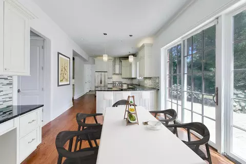 Dining - 73 Locust Rd, Winnetka, IL 60093 photo 2 of 2