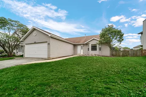 4224 Ashcott Ln, Plainfield, IL 60586 photo 2