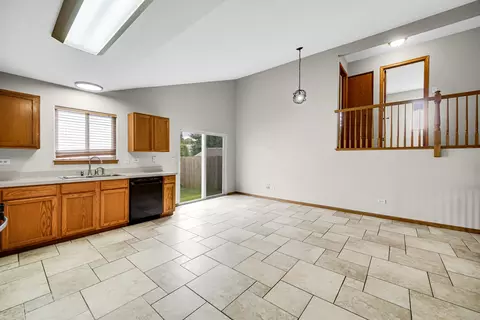 4224 Ashcott Ln, Plainfield, IL 60586 photo 6