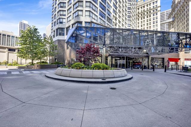 405 N Wabash Ave #104, Chicago, IL 60611