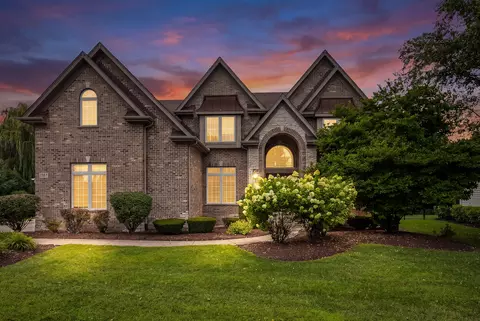 4767 Sassafras Ln, Naperville, IL 60564