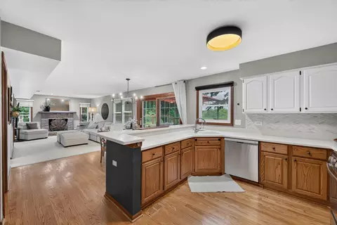 780 N Dexter Ln, Hoffman Estates, IL 60169 photo 14