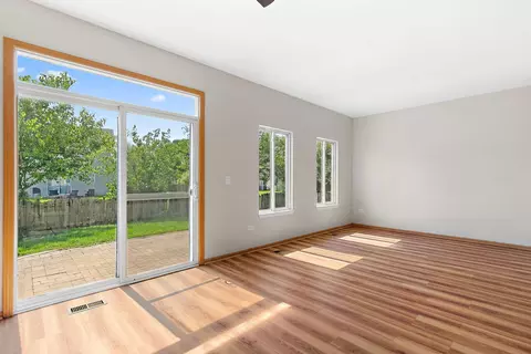 4320 Dillon St, Plano, IL 60545 photo 8