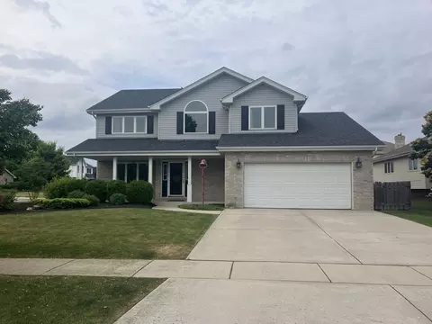 1061 Coyote Trl, New Lenox, IL 60451