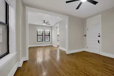 Living - 614 S Loomis St #1, Chicago, IL 60607 photo 1 of 6