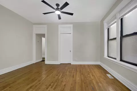 Living - 614 S Loomis St #1, Chicago, IL 60607 photo 3 of 6