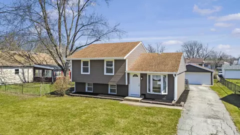 127 N Cedar Ln, Glenwood, IL 60425