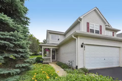 502 Heritage Ct, Saint Charles, IL 60175