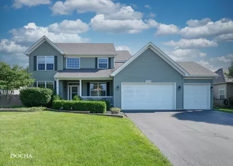 1032 White Plains Ln, Yorkville, IL 60560