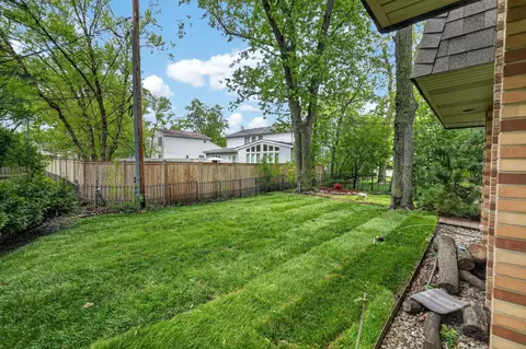 208 Pine St, Deerfield, IL 60015 photo 40