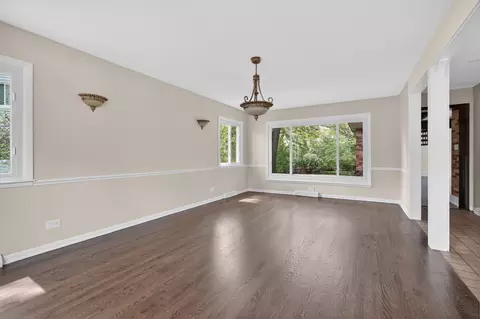 208 Pine St, Deerfield, IL 60015 photo 5
