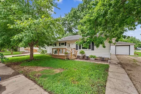517 Stout St, Saint Joseph, IL 61873