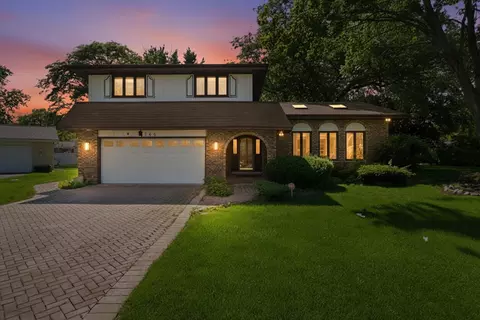 346 Butternut Dr, Wood Dale, IL 60191