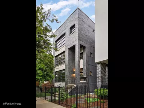 2855 W Lyndale St #1, Chicago, IL 60647