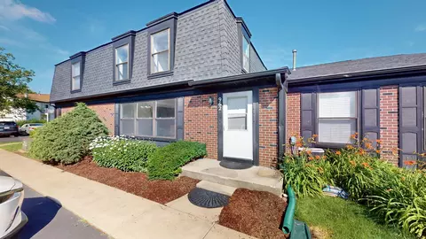 962 Inverrary Ln, Deerfield, IL 60015