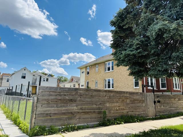 4925 W Warwick Ave, Chicago, IL 60641