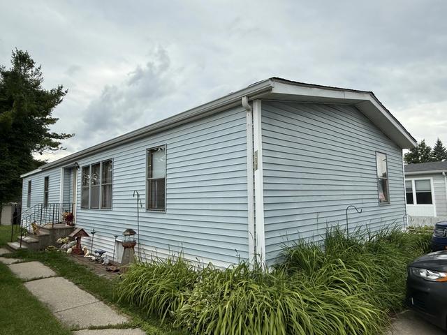 111 Huntsbridge Rd, Matteson, IL 60443