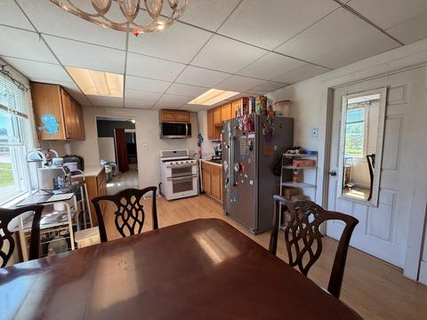 Kitchen - 3049 E 138th Pl, Burnham, IL 60633 photo 2 of 3