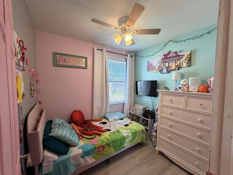 Bedroom - 3049 E 138th Pl, Burnham, IL 60633 photo 4 of 5