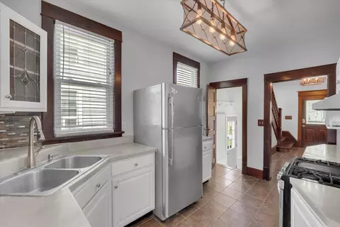 Entry Way - 1179 26th Street A, Moline, IL 61265 photo 2 of 5