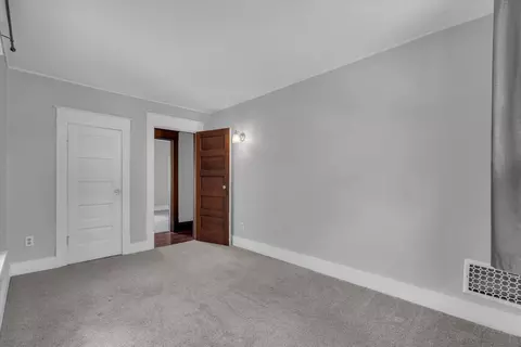 Bedroom - 1179 26th Street A, Moline, IL 61265 photo 5 of 9