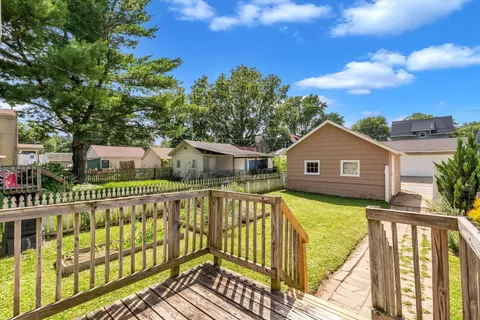 Exterior - 1179 26th Street A, Moline, IL 61265 photo 12 of 13
