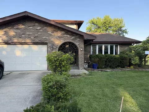 8541 S 83rd Ave, Hickory Hills, IL 60457