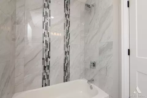 7737 S Champlain Ave, Chicago, IL 60619 photo 10