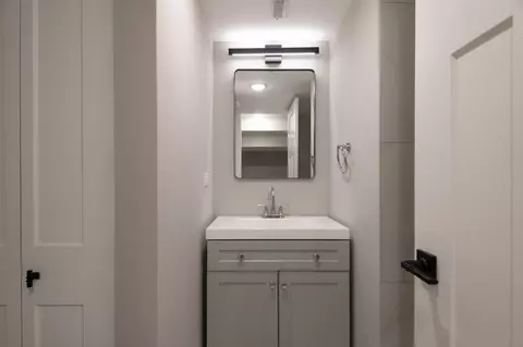 7737 S Champlain Ave, Chicago, IL 60619 photo 23