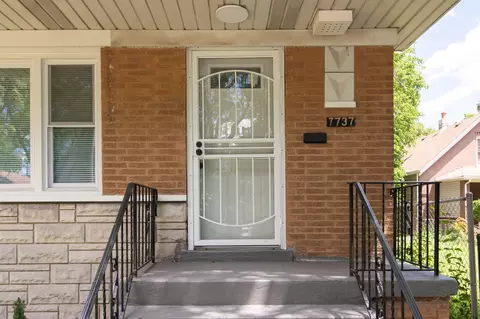 7737 S Champlain Ave, Chicago, IL 60619 photo 2