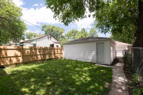 7737 S Champlain Ave, Chicago, IL 60619 photo 4