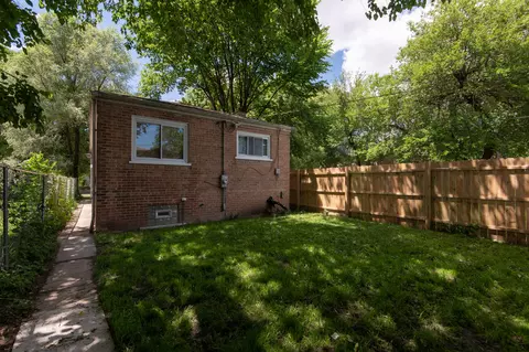 7737 S Champlain Ave, Chicago, IL 60619 photo 3
