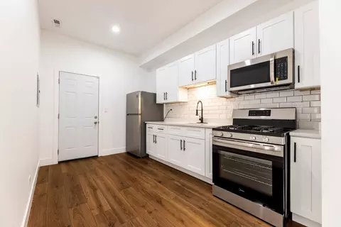 Kitchen - 1421 E 69th Pl, Chicago, IL 60637 photo 3 of 3