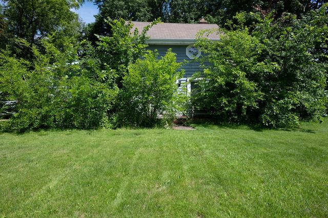 210 E Miller Ave, Hinckley, IL 60520