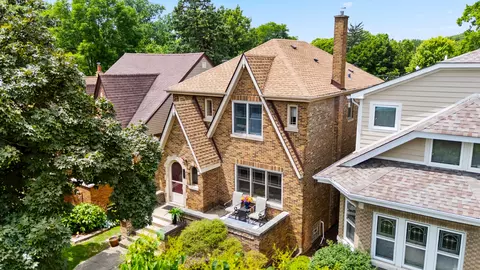 Exterior - 3640 Arthur Ave, Brookfield, IL 60513 photo 2 of 7