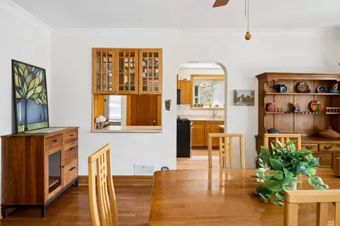 Dining - 3640 Arthur Ave, Brookfield, IL 60513 photo 4 of 4