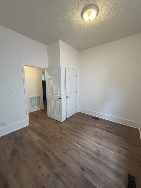 Bedroom - 109 E 7th St, Metropolis, IL 62960 photo 7 of 8