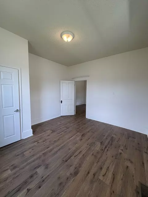 Bedroom - 109 E 7th St, Metropolis, IL 62960 photo 2 of 8