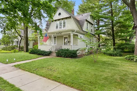 127 Alma St, Sycamore, IL 60178