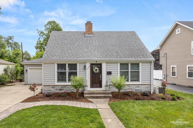 1414 S 4th St, Saint Charles, IL 60174