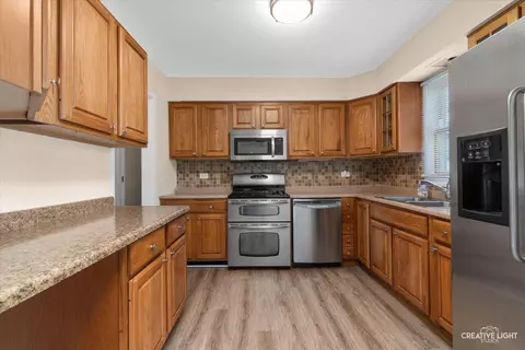Kitchen - 1301 Coolidge Ave, Wheaton, IL 60189 photo 2 of 2