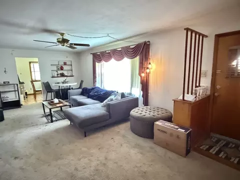 Living - 1 Charles Dr, Centralia, IL 62801 photo 1 of 1