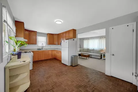7305 W 75th St, Bridgeview, IL 60455 photo 7