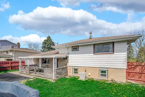 7305 W 75th St, Bridgeview, IL 60455 photo 20