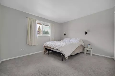 7305 W 75th St, Bridgeview, IL 60455 photo 10